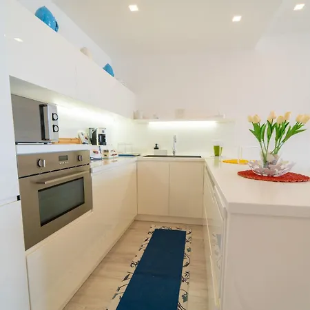 A Mare Con Vista - *